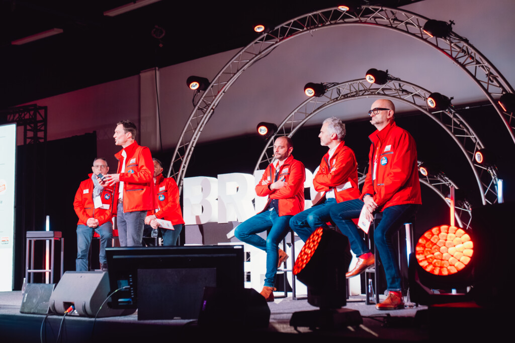Équipe Brico Dépôt sur scène lors de la plénière à la convention des managers 2026 organisée par l'Agence événementielle Iro