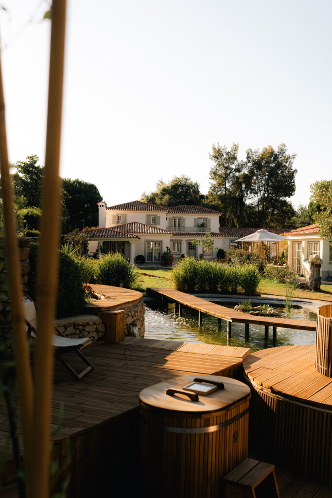 Jardin de la villa louée pour la semaine du séminaire 2025 par l'Agence événementielle Iro, pour le Groupe Prodiser